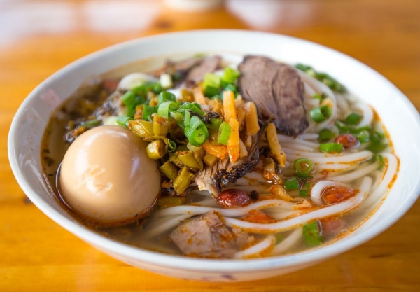 柳州螺螄粉培訓(xùn)加盟 柳州螺螄粉培訓(xùn)加盟